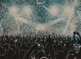 Oasis' 25 Live Tour additional services